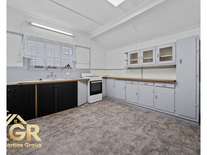 1366 LOGAN ROAD, Mount Gravatt QLD 4122