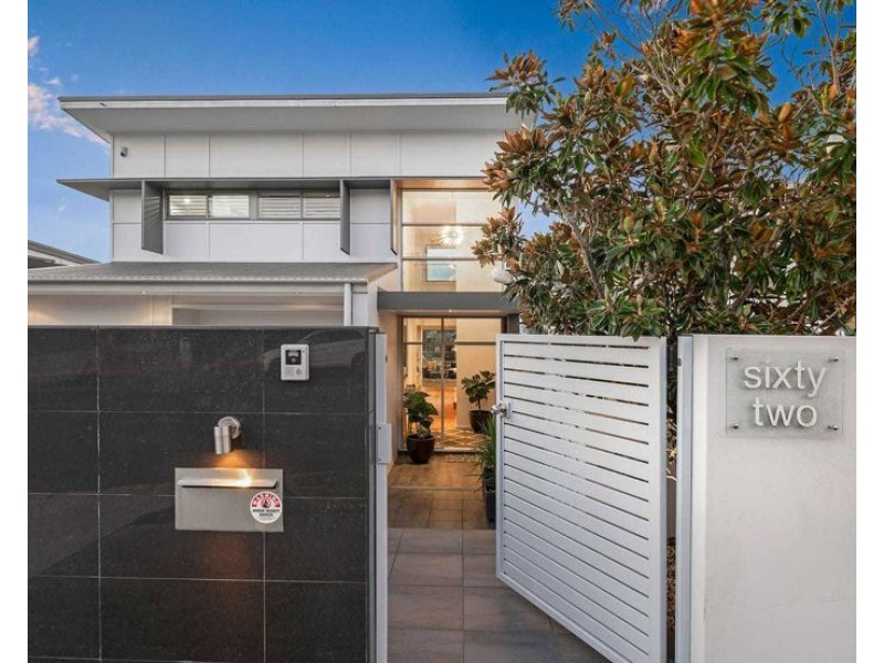 62 Chatsworth Road, Greenslopes QLD 4120