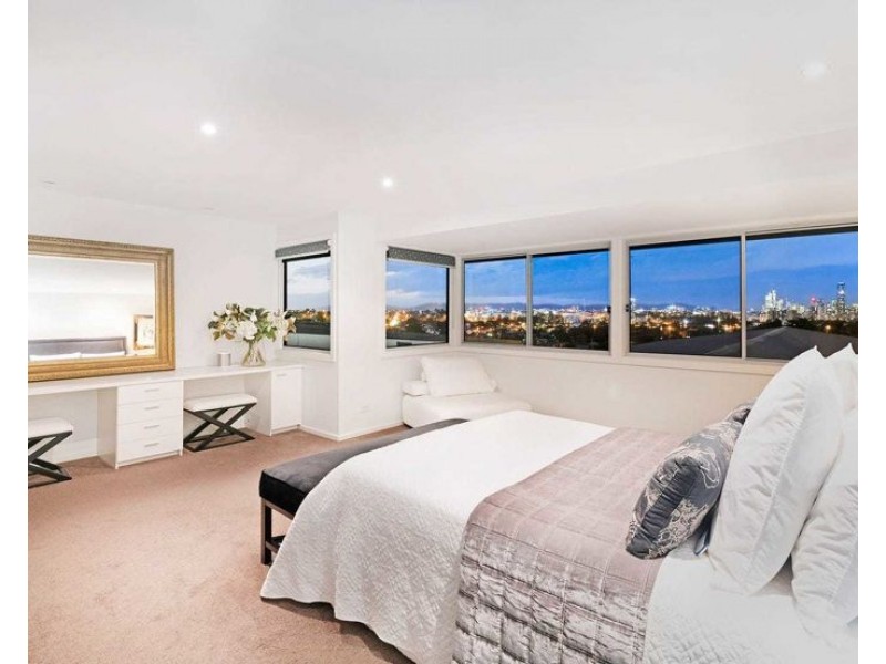 62 Chatsworth Road, Greenslopes QLD 4120