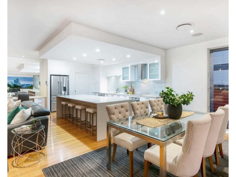 62 Chatsworth Road, Greenslopes QLD 4120