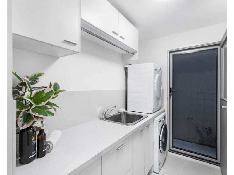 62 Chatsworth Road, Greenslopes QLD 4120