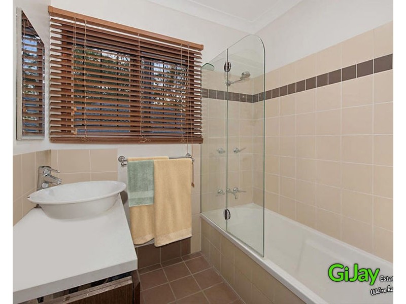 25 Gosford St, Mount Gravatt QLD 4122