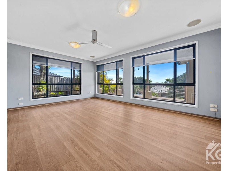 15 Shangrila Crescent, Springfield Lakes QLD 4300