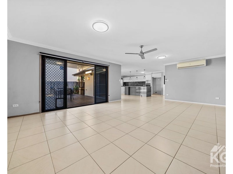 15 Shangrila Crescent, Springfield Lakes QLD 4300