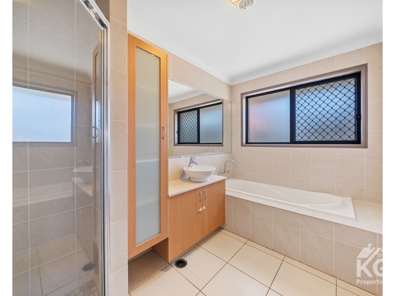 15 Shangrila Crescent, Springfield Lakes QLD 4300