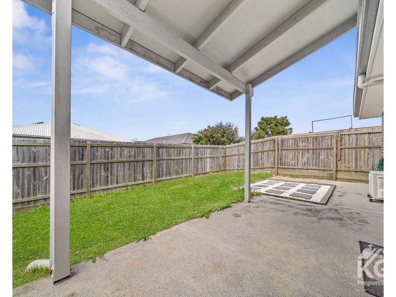 24 Mount Glorious St, Park Ridge QLD 4125