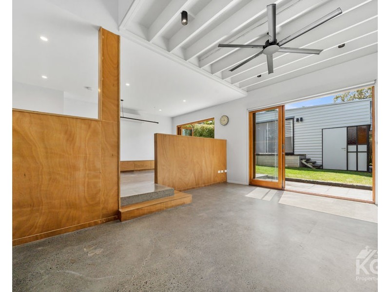 114 MciLwraith Avenue, Norman Park QLD 4170