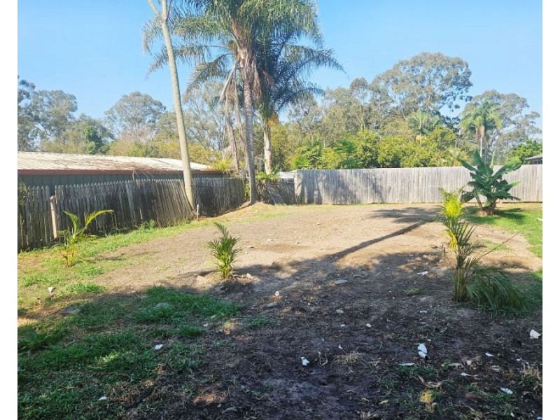 35 Silvertop Street, Hillcrest QLD 4118