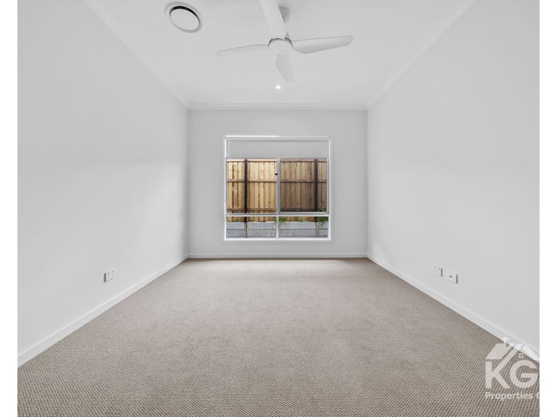 18 Quoll St, Redbank Plains QLD 4301