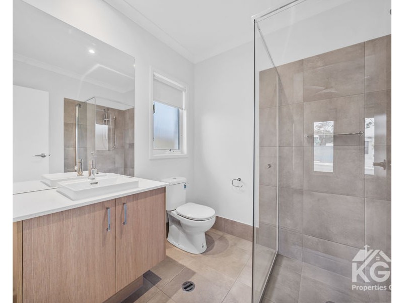 18 Quoll St, Redbank Plains QLD 4301