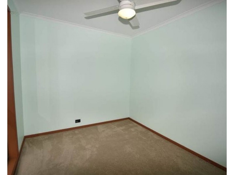 15 Pavon St, Regents Park QLD 4118