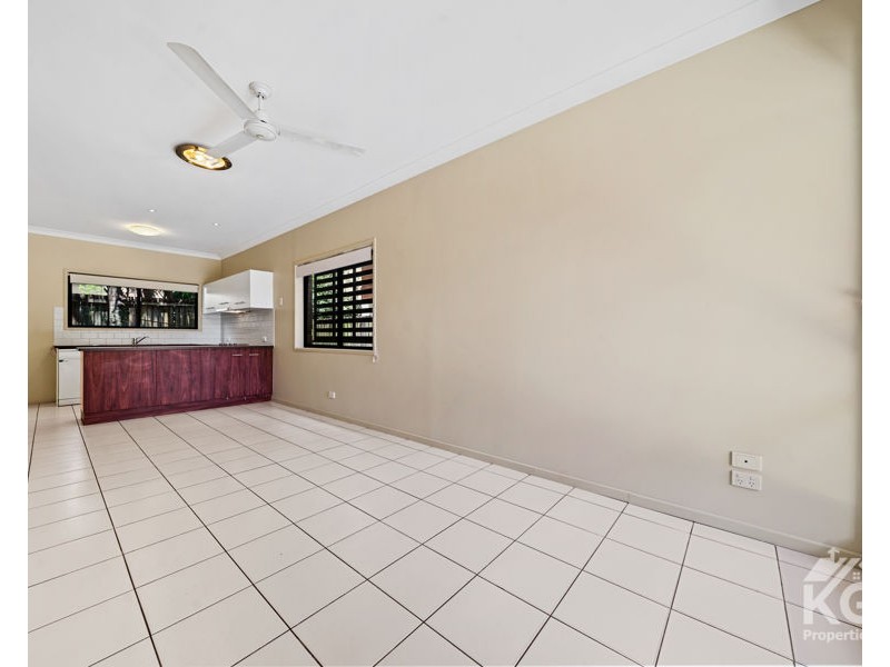 9/11 CARDROSS ST, Yeronga QLD 4104