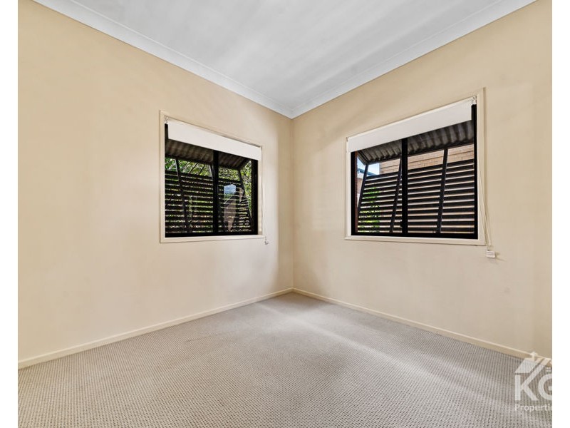 9/11 CARDROSS ST, Yeronga QLD 4104
