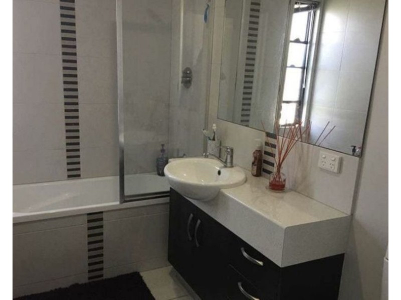 2/9 Dawn St, Rocklea QLD 4106