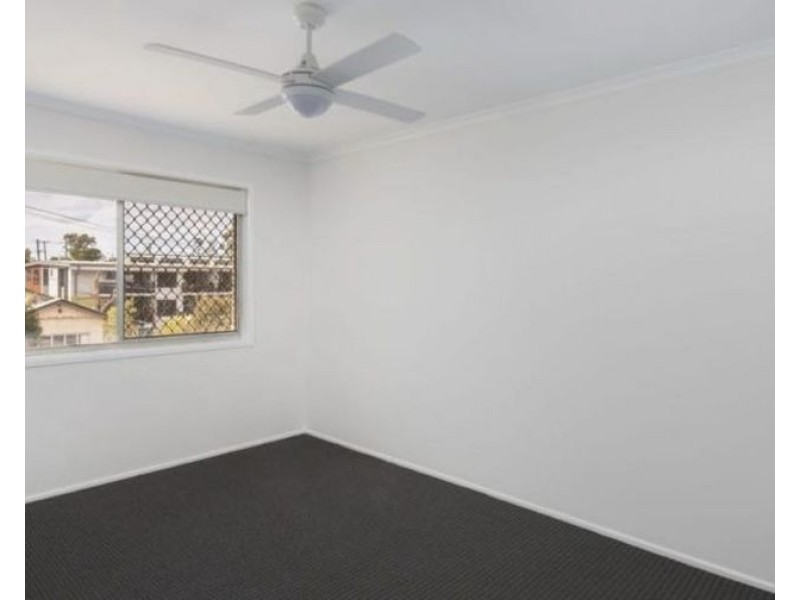 1/12 SKEW St, Sherwood QLD 4075