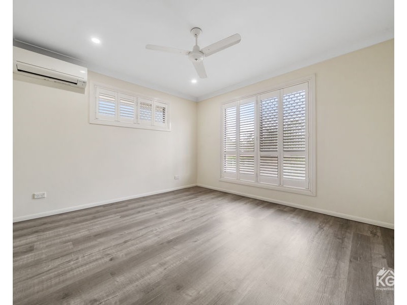 69 Parkroyal Crescent, Regents Park QLD 4118