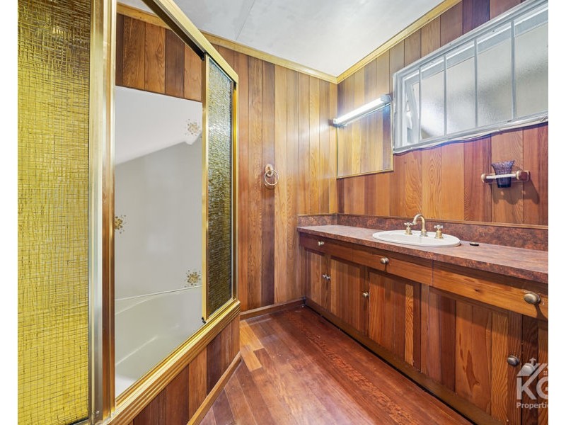63 Messines Ridge Road, Tarragindi QLD 4121