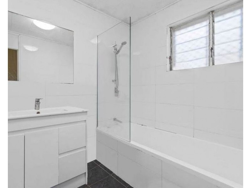 1 Reign St, Slacks Creek QLD 4127