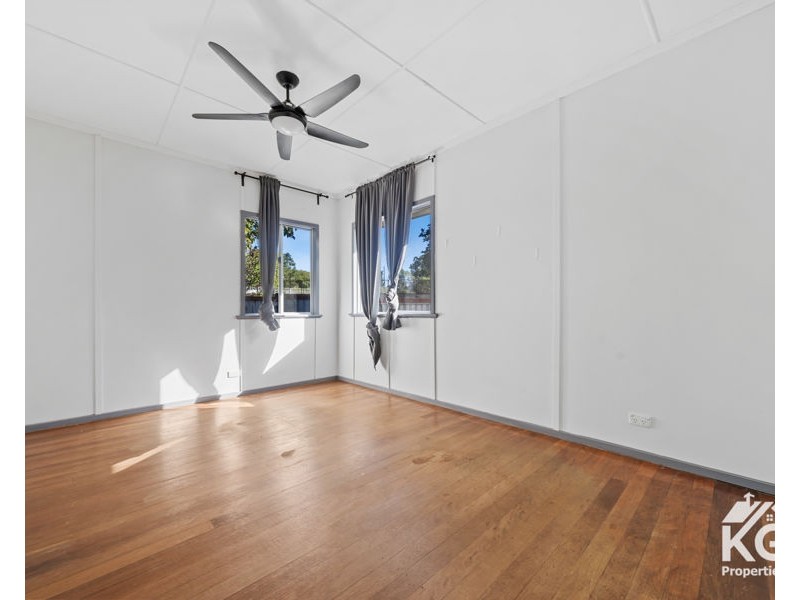 38 Mansted St, Holland Park West QLD 4121