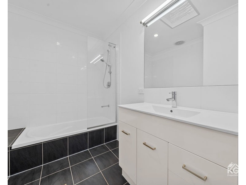 1 25 TICK ST, Mount Gravatt East QLD 4122