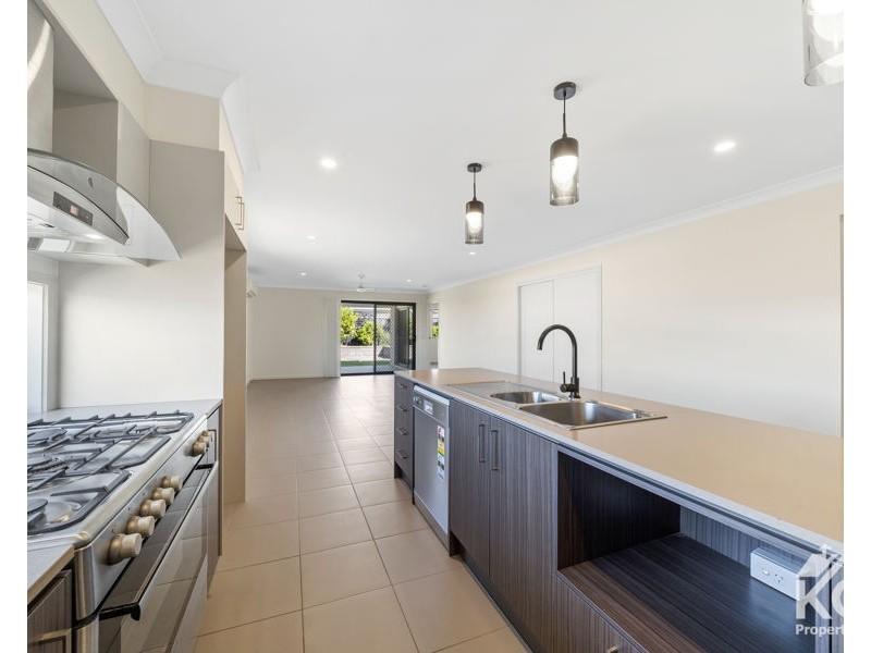 72 SKYBLUE Circuit, Yarrabilba QLD 4207