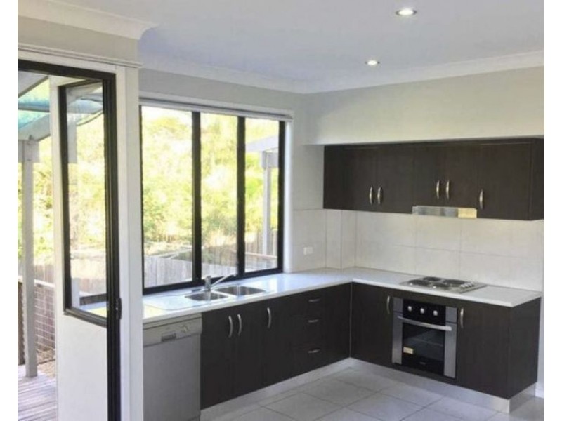 9 DAWN ST, Rocklea QLD 4106