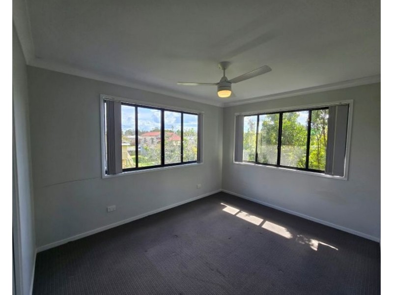 9 DAWN ST, Rocklea QLD 4106