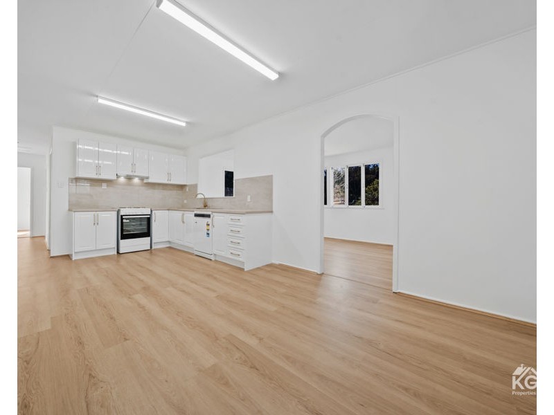 8 CROSS ST, Raceview QLD 4305