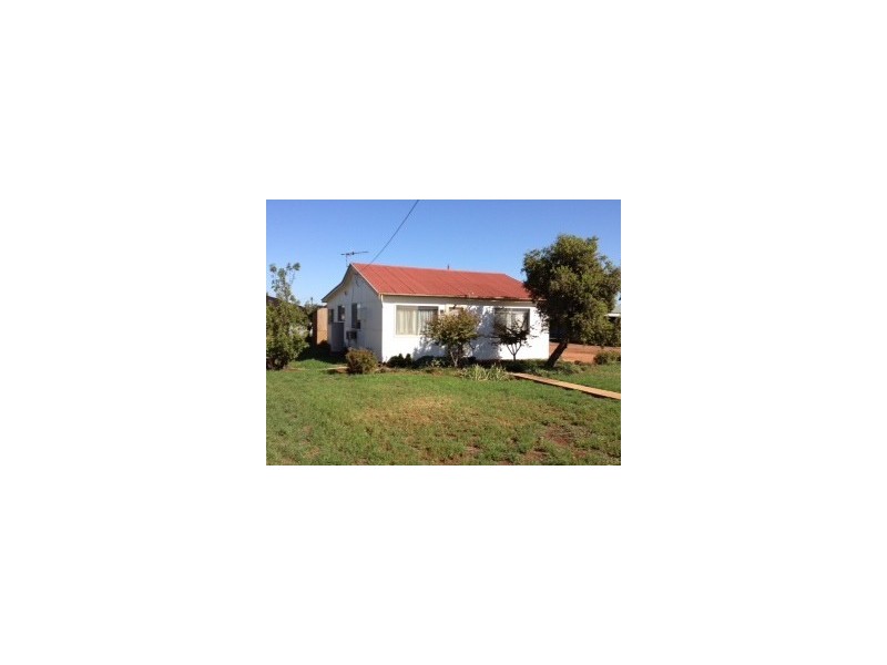 130-132 Erskine Road, Griffith NSW 2680