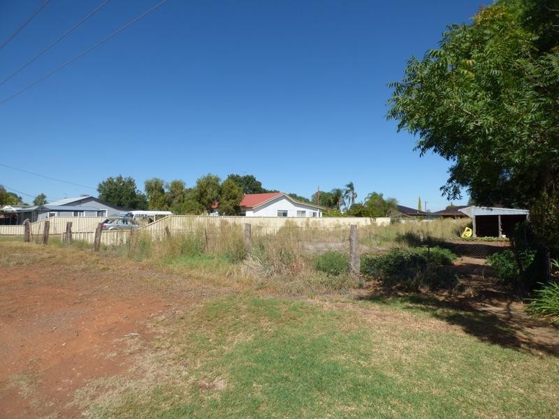 130-132 Erskine Road, Griffith NSW 2680