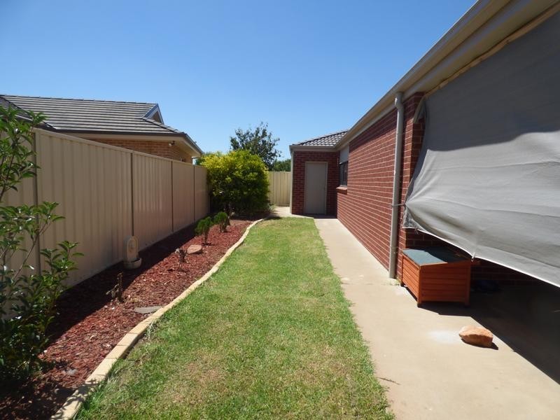 91 Hillam Drive, Griffith NSW 2680