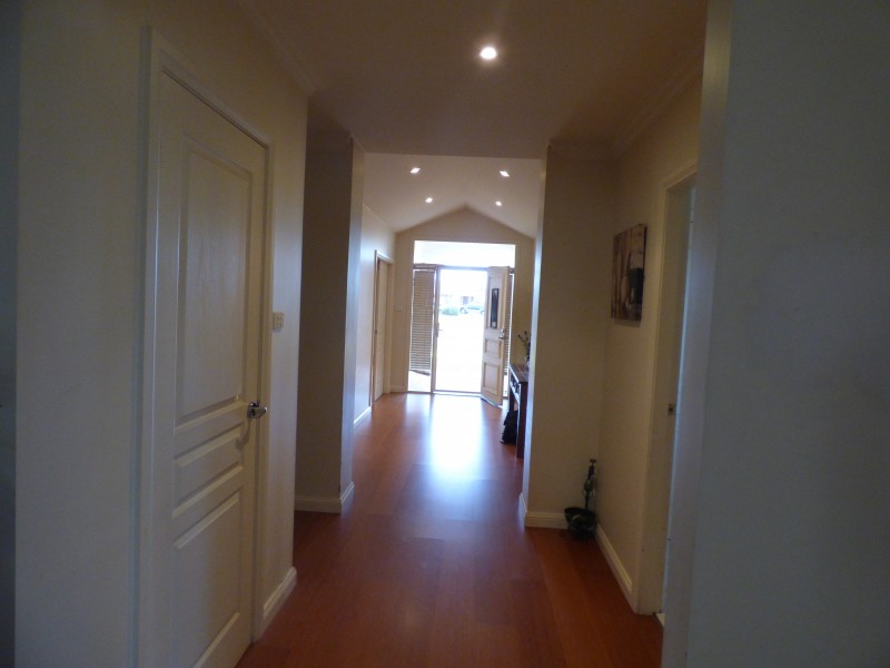 13 Little Road, Griffith NSW 2680