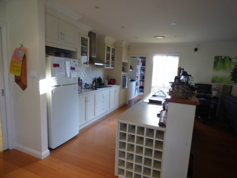 13 Little Road, Griffith NSW 2680