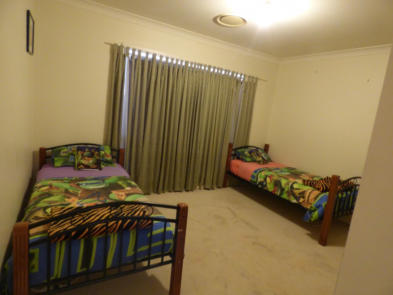 13 Little Road, Griffith NSW 2680