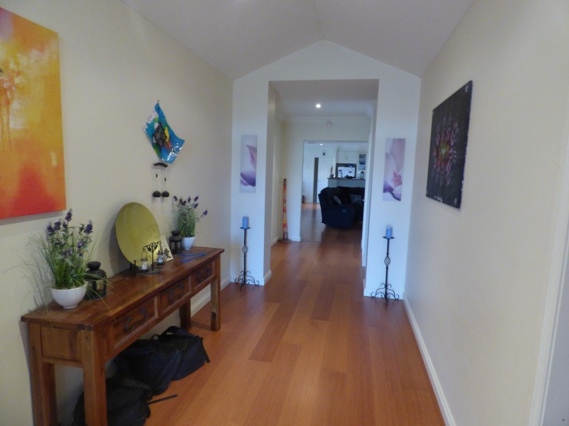 13 Little Road, Griffith NSW 2680