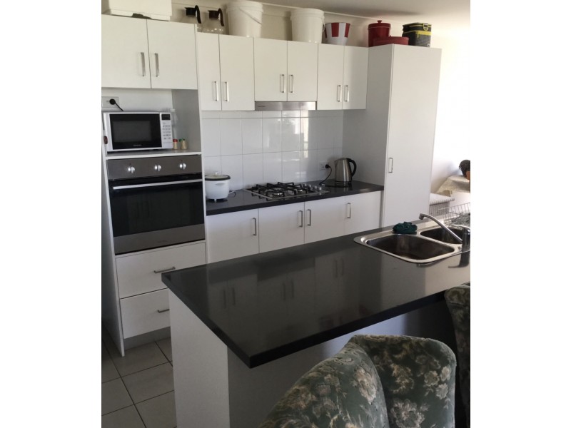 6 Little Road, Griffith NSW 2680