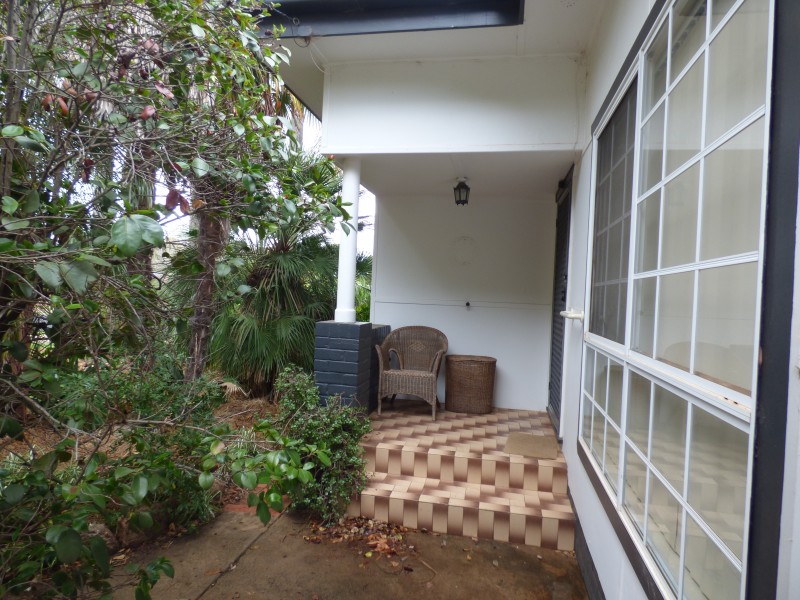 27 Kooba Street, Griffith NSW 2680