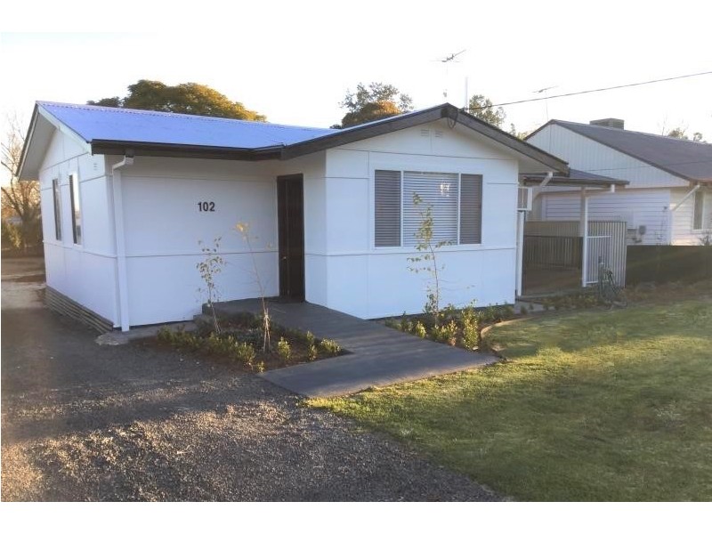 102 MacArthur Street, Griffith NSW 2680