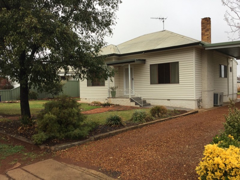 32 Edmondson Avenue, Griffith NSW 2680