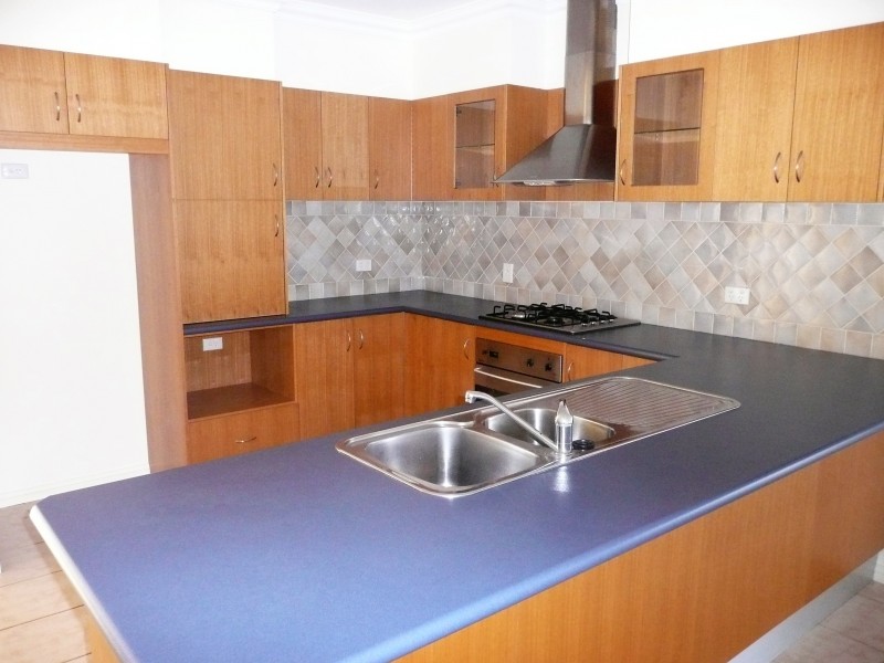 2/8 Mardon Place, Griffith NSW 2680