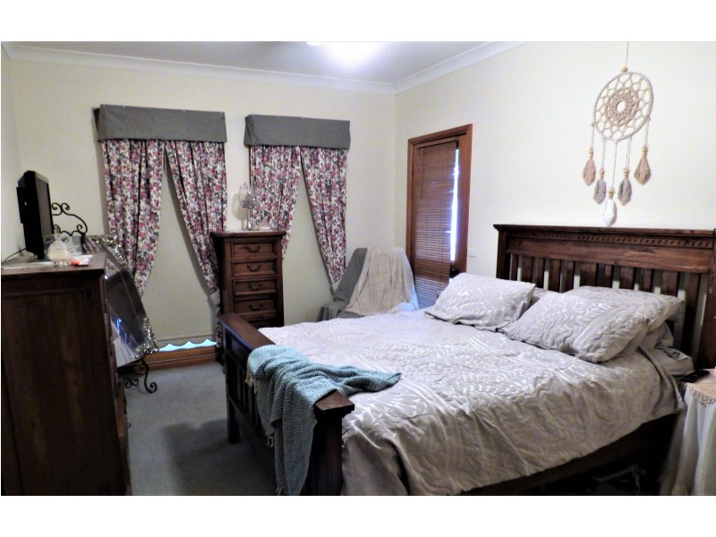 2 Love Place, Griffith NSW 2680