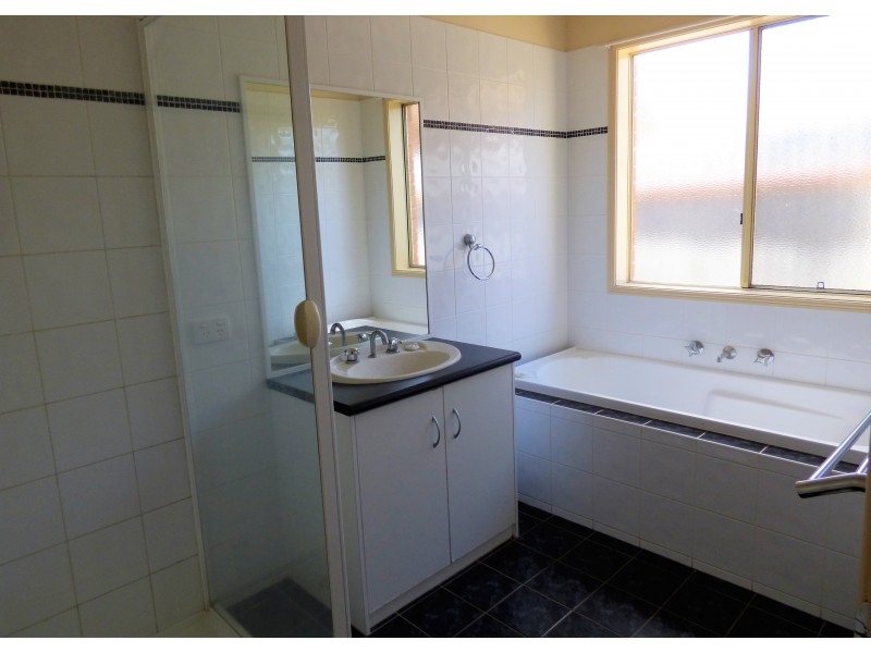 17 King Street, Darlington Point NSW 2706