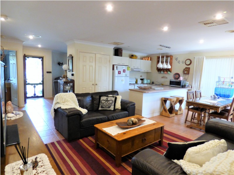 39 Nelson Drive, Griffith NSW 2680