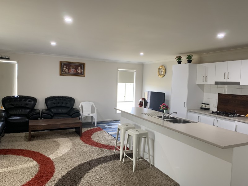 52 Madden Drive, Griffith NSW 2680
