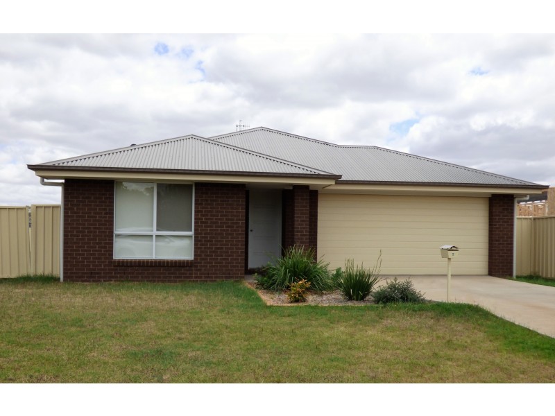 2 Zirilli Avenue, Griffith NSW 2680