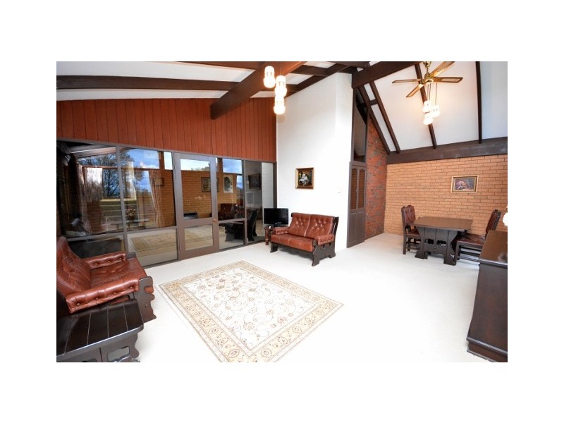 22 Lawford Crescent, Griffith NSW 2680