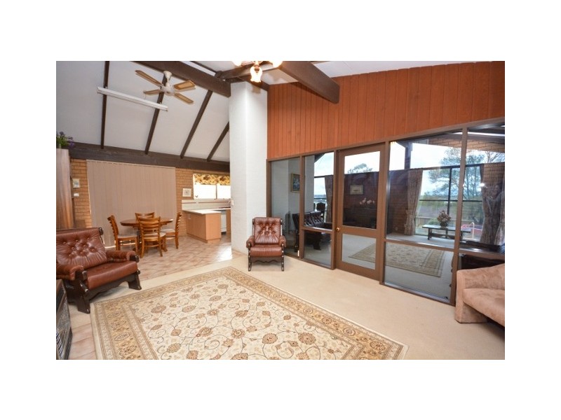 22 Lawford Crescent, Griffith NSW 2680