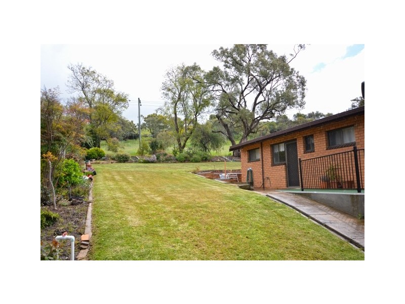 22 Lawford Crescent, Griffith NSW 2680