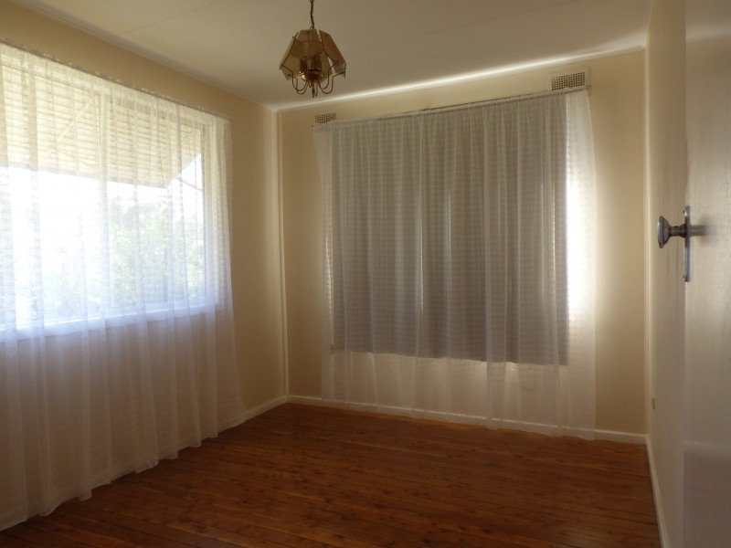 18 Kook Street, Darlington Point NSW 2706