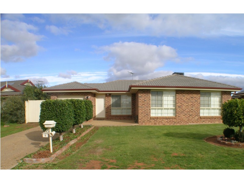 4 Evanside Parade, Griffith NSW 2680